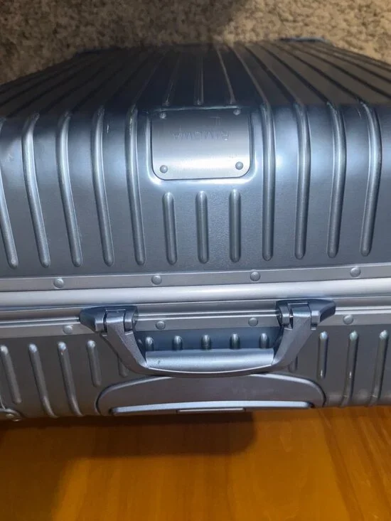 Rimowa Check-In L – Arctic Blue Aluminum | Special Edition 2023 - Picture 7 of 11